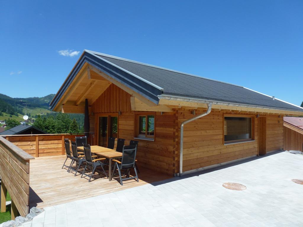 Walser Berg Chalets Riezlern Buitenkant foto